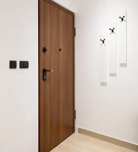 Drago 4* - 2 Minutes From The Town Centre *